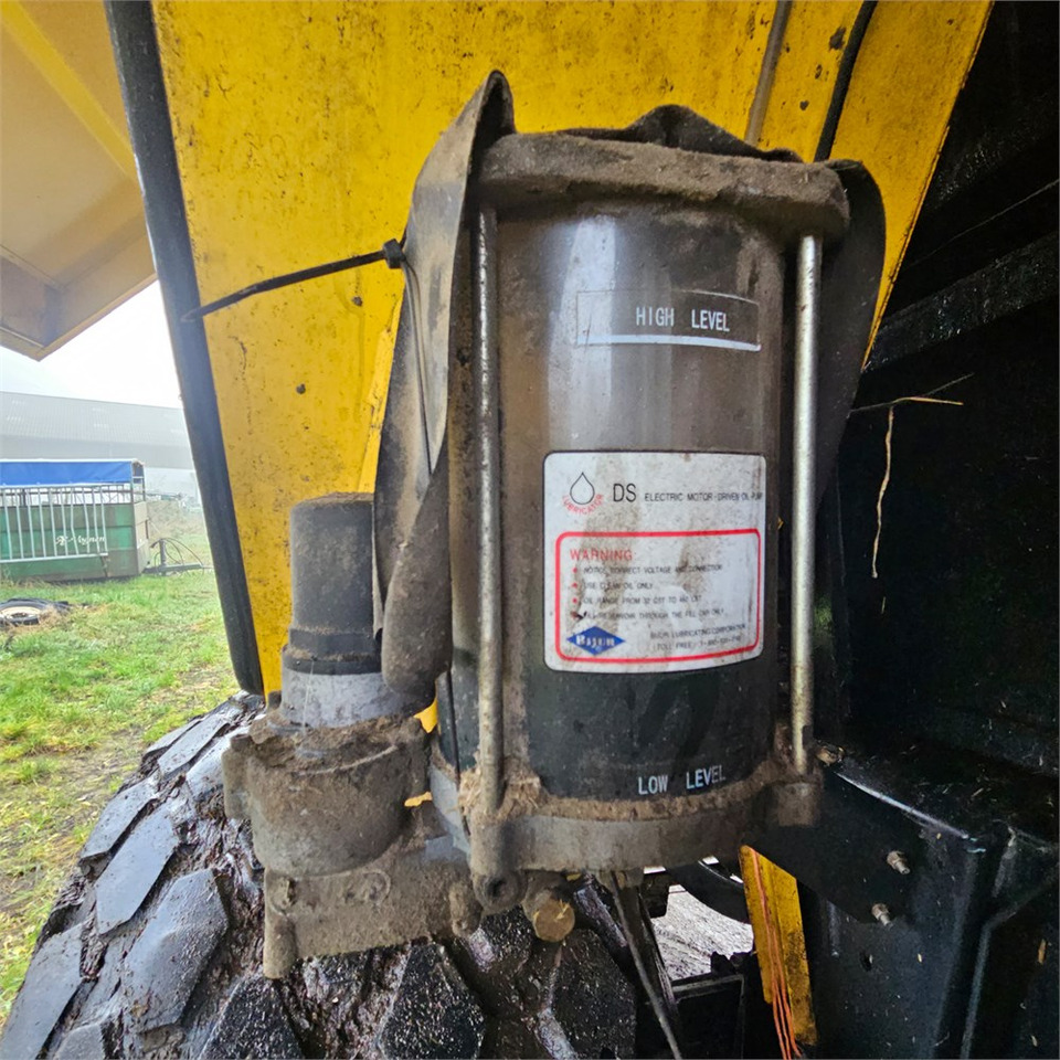 Leasing of New Holland BB9090 New Holland BB9090: picture 36 Leasing of New Holland BB9090 New Holland BB9090: picture 36