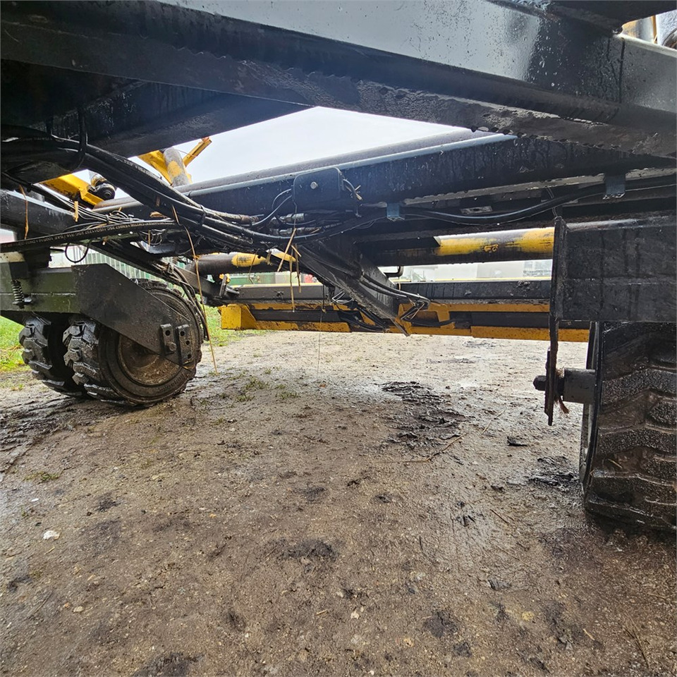 Leasing of New Holland BB9090 New Holland BB9090: picture 38 Leasing of New Holland BB9090 New Holland BB9090: picture 38