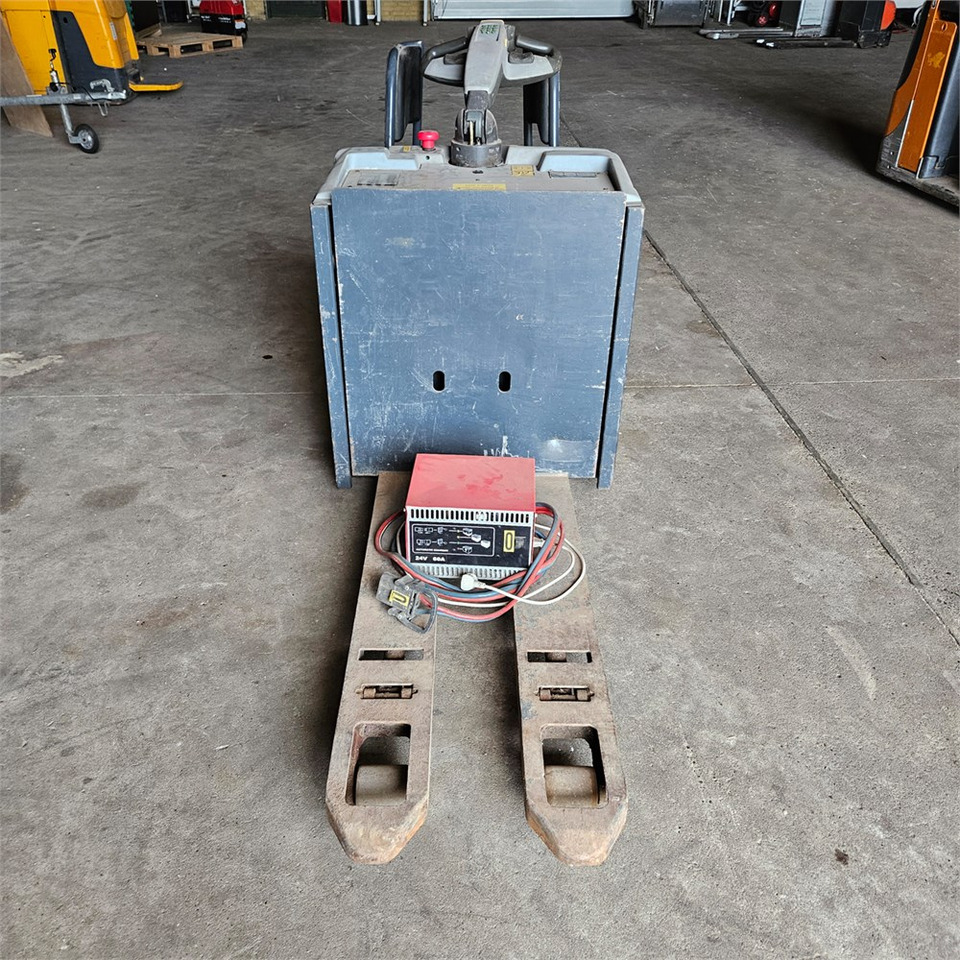 Nissan PLP/200P - Pallet truck: picture 4 Nissan PLP/200P - Pallet truck: picture 4