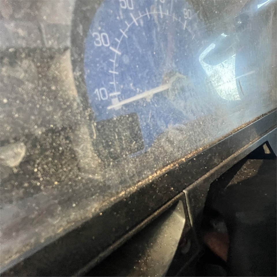 Box truck Renault 220: picture 13