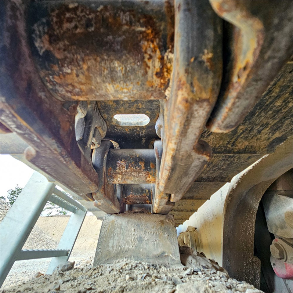 Cone crusher Sandvik QH332: picture 45 Cone crusher Sandvik QH332: picture 45