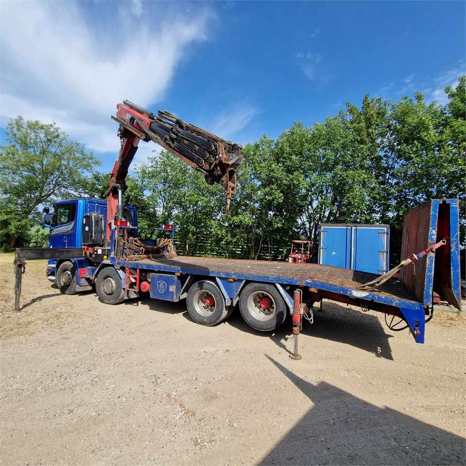 Scania R480 - Car transporter truck, Crane truck: picture 2 Scania R480 - Car transporter truck, Crane truck: picture 2