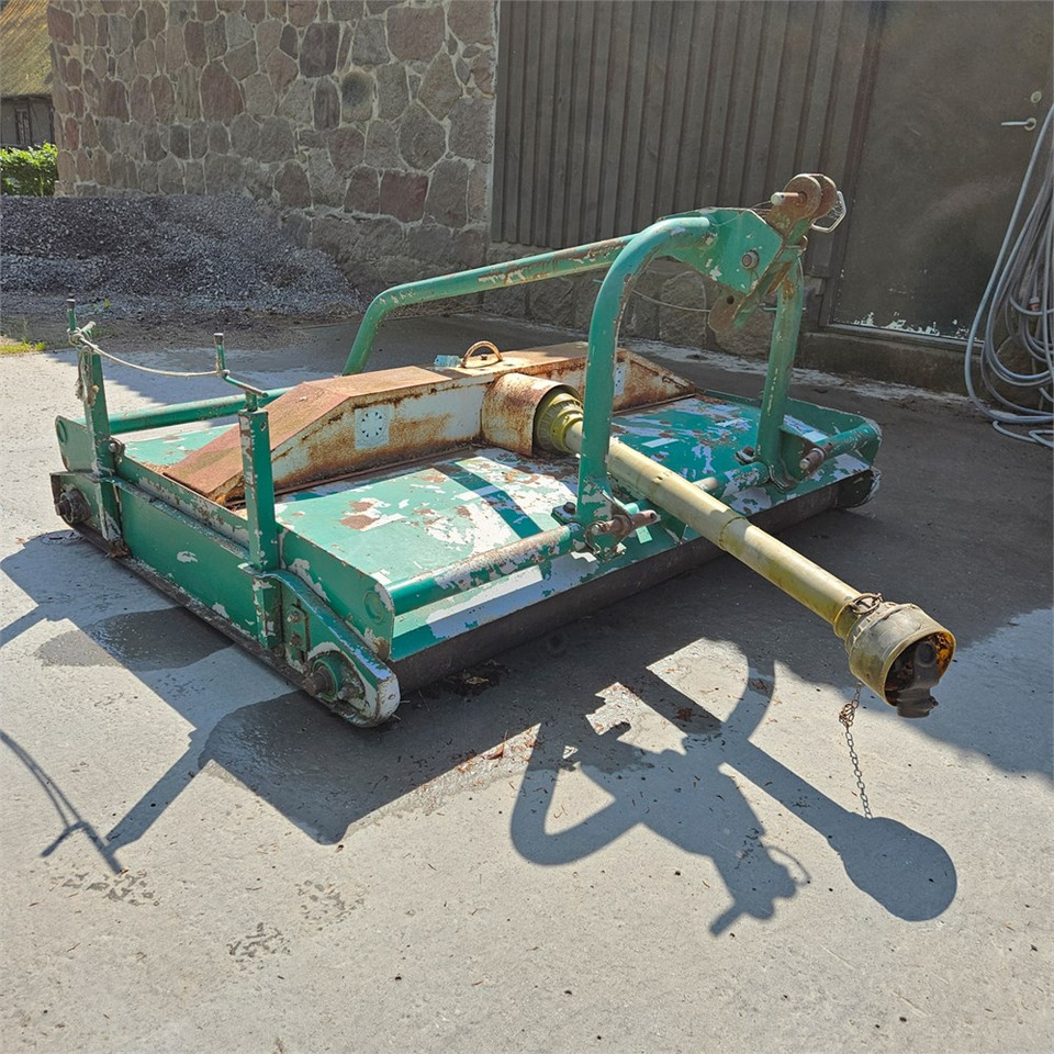 Spearhead Roller Mower - Lawn mower: picture 4 Spearhead Roller Mower - Lawn mower: picture 4