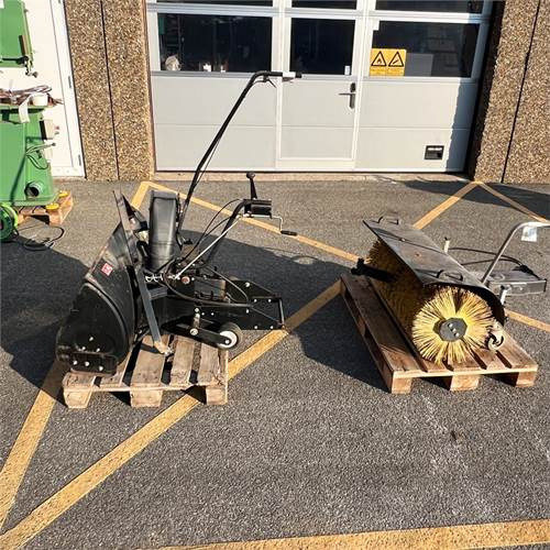 Stiga PA 501 Sweeper - Lawn mower: picture 1 Stiga PA 501 Sweeper - Lawn mower: picture 1
