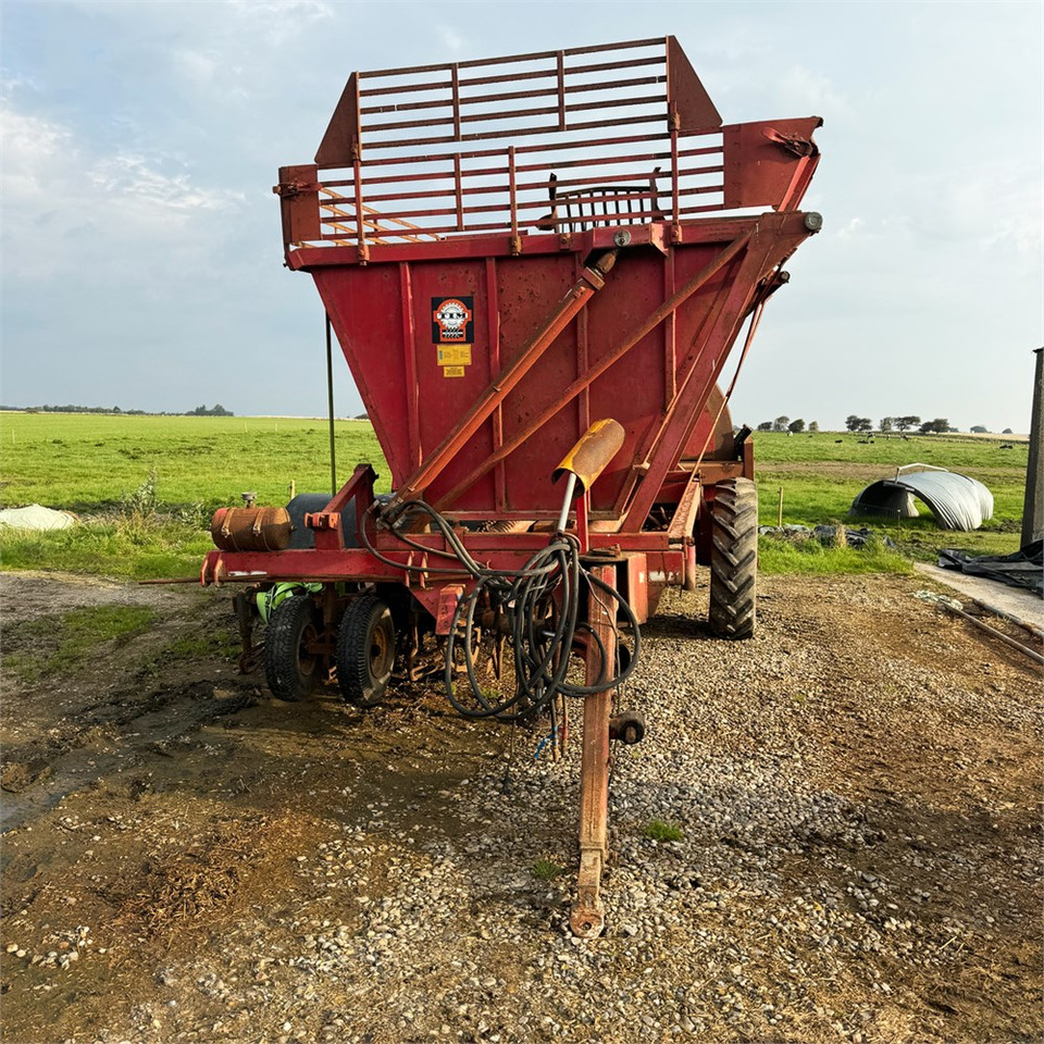 TIM M III - Beet harvester: picture 2 TIM M III - Beet harvester: picture 2