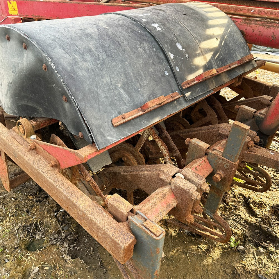 TIM M III - Beet harvester: picture 5 TIM M III - Beet harvester: picture 5