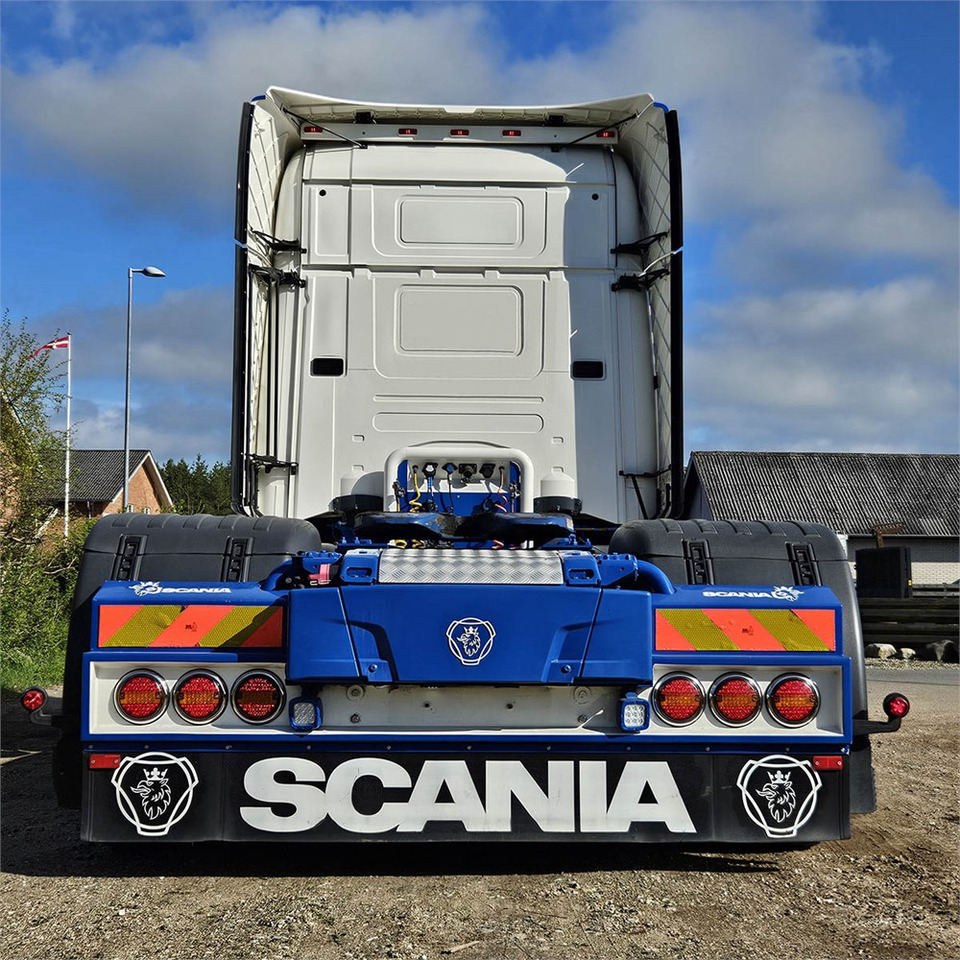 Scania R 560 LA6X2 4MNB - Tractor unit: picture 5 Scania R 560 LA6X2 4MNB - Tractor unit: picture 5