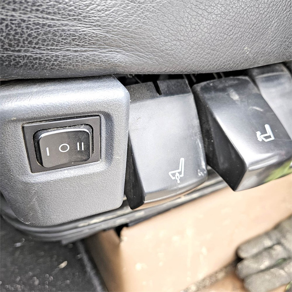 Tractor unit Scania R560: picture 11 Tractor unit Scania R560: picture 11