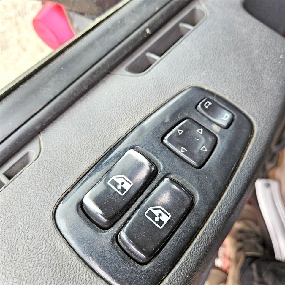 Tractor unit Scania R560: picture 15 Tractor unit Scania R560: picture 15