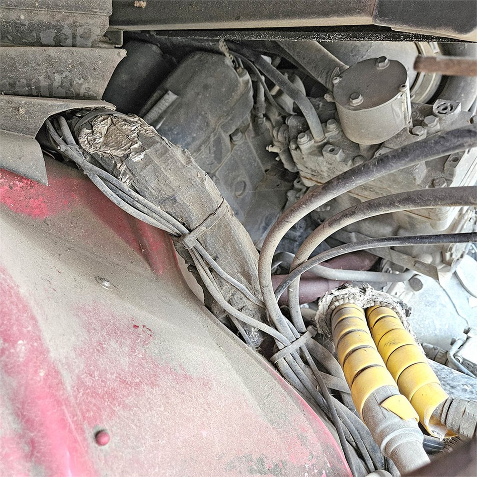 Tractor unit Scania R560: picture 37 Tractor unit Scania R560: picture 37