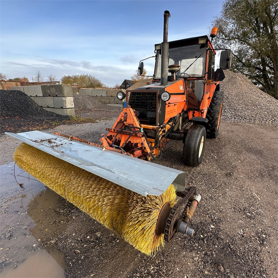 Valmet H505 - Farm tractor: picture 4 Valmet H505 - Farm tractor: picture 4