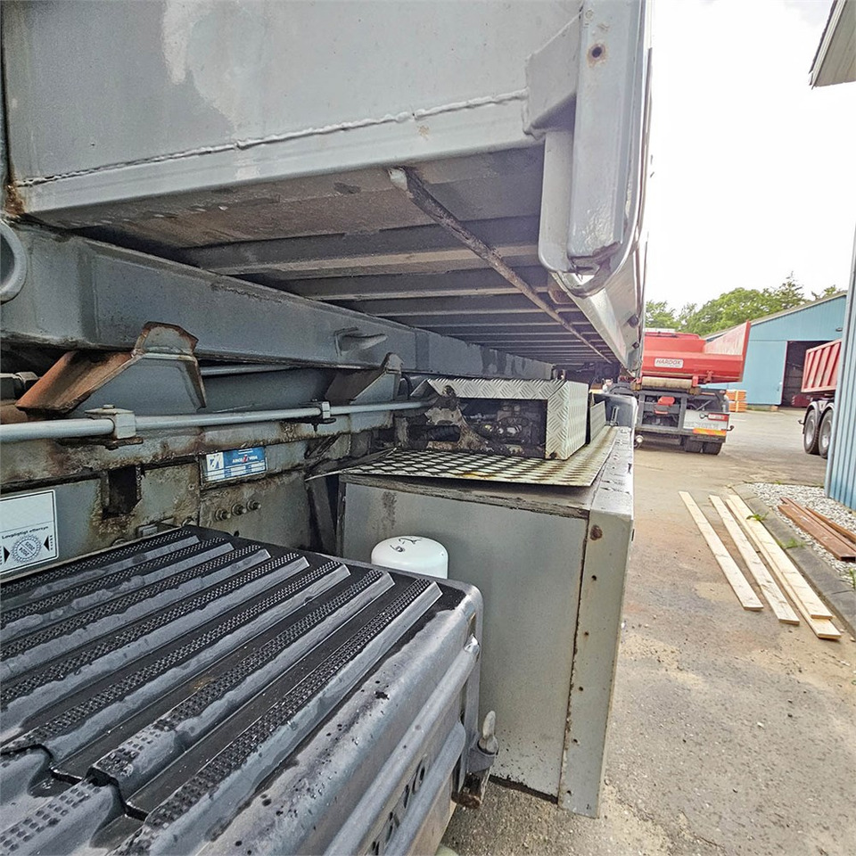 Hook lift truck, Crane truck Volvo 280 FE: picture 38 Hook lift truck, Crane truck Volvo 280 FE: picture 38