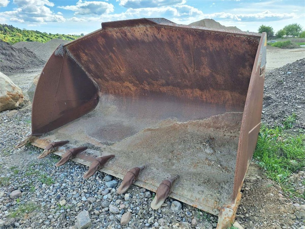 Volvo 6,1m3 - Loader bucket for Construction machinery: picture 2 Volvo 6,1m3 - Loader bucket for Construction machinery: picture 2