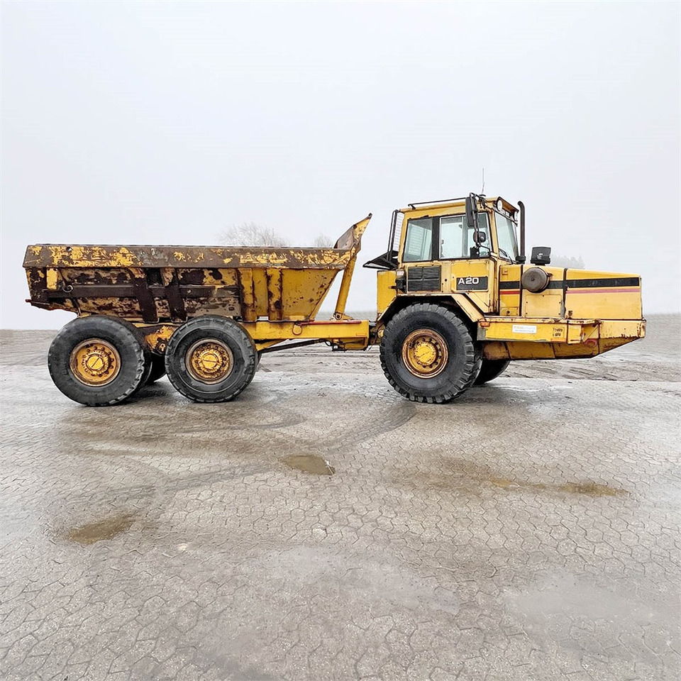 Articulated dump truck Volvo A20: picture 12