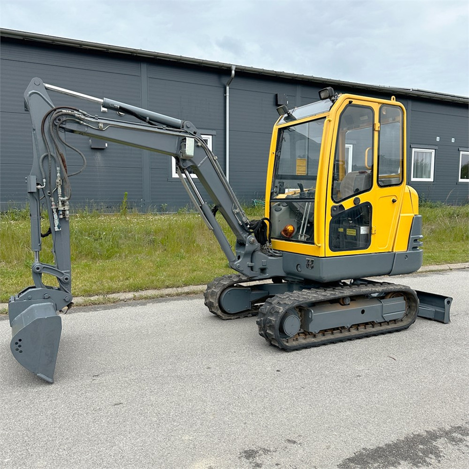 Volvo EC25 (281) - Mini excavator: picture 1 Volvo EC25 (281) - Mini excavator: picture 1