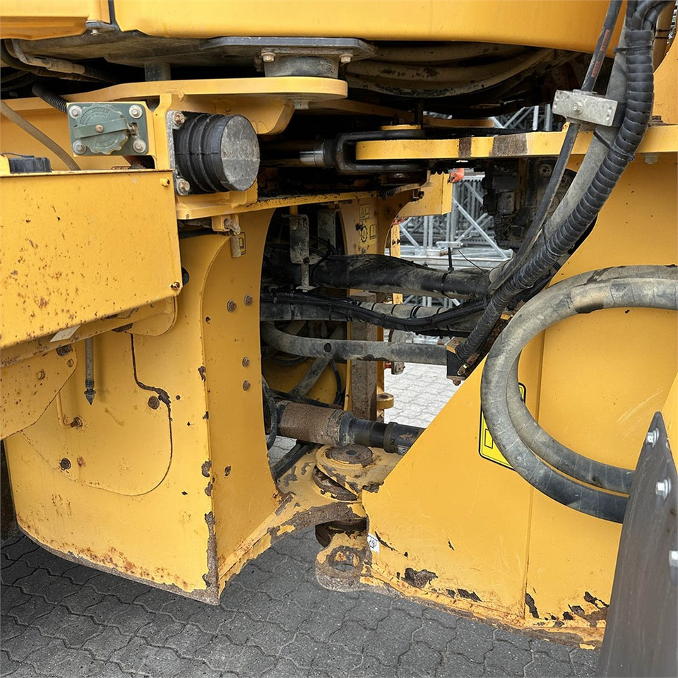Leasing of Volvo L120 H Volvo L120 H: picture 40