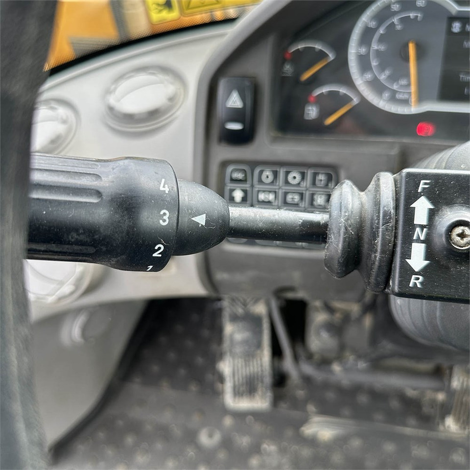 Leasing of Volvo L120 H Volvo L120 H: picture 23
