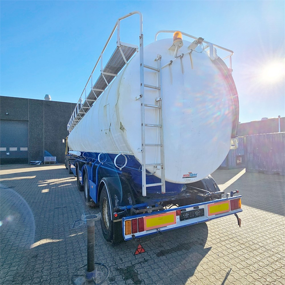Welgro 97WSL43-32 Food tank 58m3 - Tanker semi-trailer: picture 5 Welgro 97WSL43-32 Food tank 58m3 - Tanker semi-trailer: picture 5