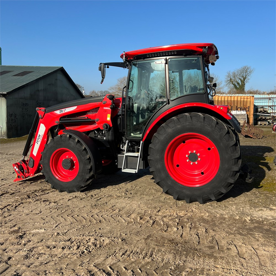 Zetor Promixa HS100 - Farm tractor: picture 4 Zetor Promixa HS100 - Farm tractor: picture 4