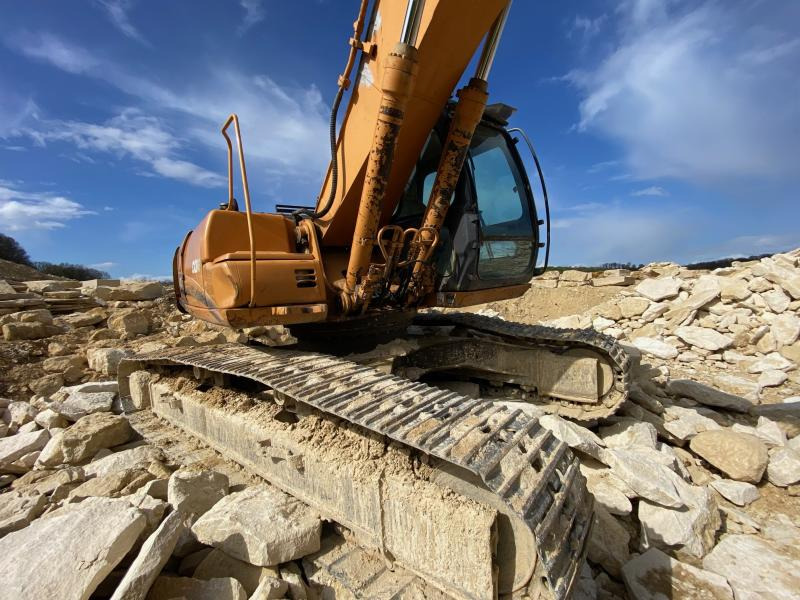 Case CX240 - Crawler excavator: picture 3 Case CX240 - Crawler excavator: picture 3