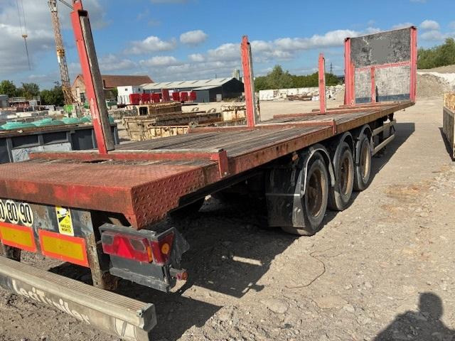 Lecitrailer SEMI PLATEAU 3 ESSIEUX - Dropside/ Flatbed trailer: picture 3 Lecitrailer SEMI PLATEAU 3 ESSIEUX - Dropside/ Flatbed trailer: picture 3