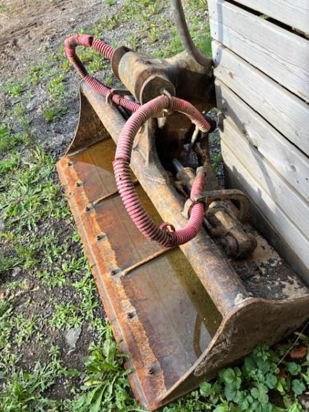 MORIN ORIENTABLE M3 - Excavator bucket: picture 2 MORIN ORIENTABLE M3 - Excavator bucket: picture 2