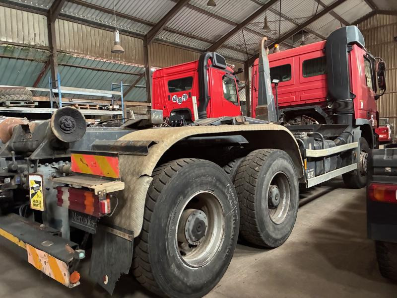 Mercedes 6X4 ACTROS 3341 - Hook lift truck: picture 5 Mercedes 6X4 ACTROS 3341 - Hook lift truck: picture 5