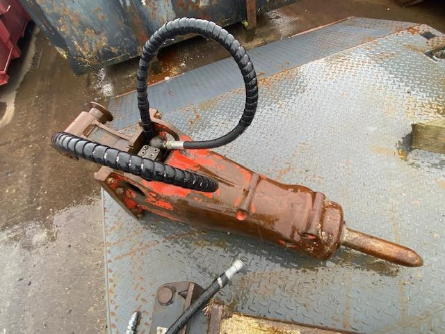 TECMAN 3,5T - Hydraulic hammer: picture 5 TECMAN 3,5T - Hydraulic hammer: picture 5