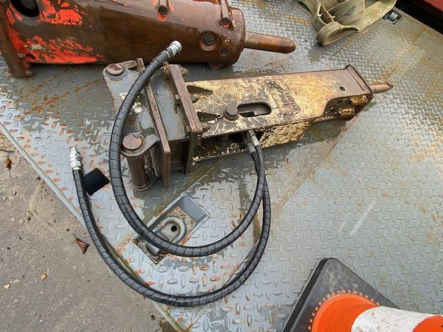 TECMAN 3,5T - Hydraulic hammer: picture 3 TECMAN 3,5T - Hydraulic hammer: picture 3