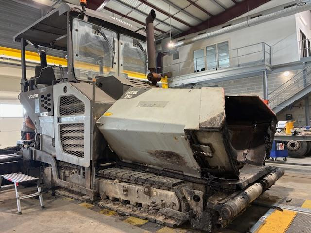 Volvo P6820C - Asphalt paver: picture 2 Volvo P6820C - Asphalt paver: picture 2