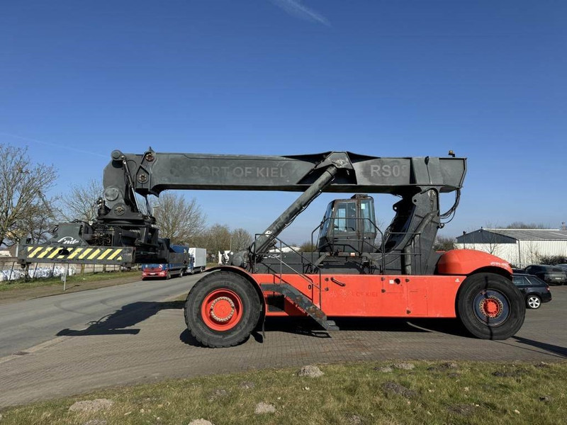 Linde C4540TL - Reach stacker: picture 1 Linde C4540TL - Reach stacker: picture 1