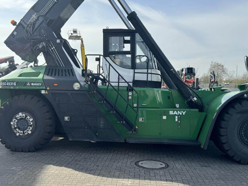 Sany SRSC4531G - Reach stacker: picture 3 Sany SRSC4531G - Reach stacker: picture 3