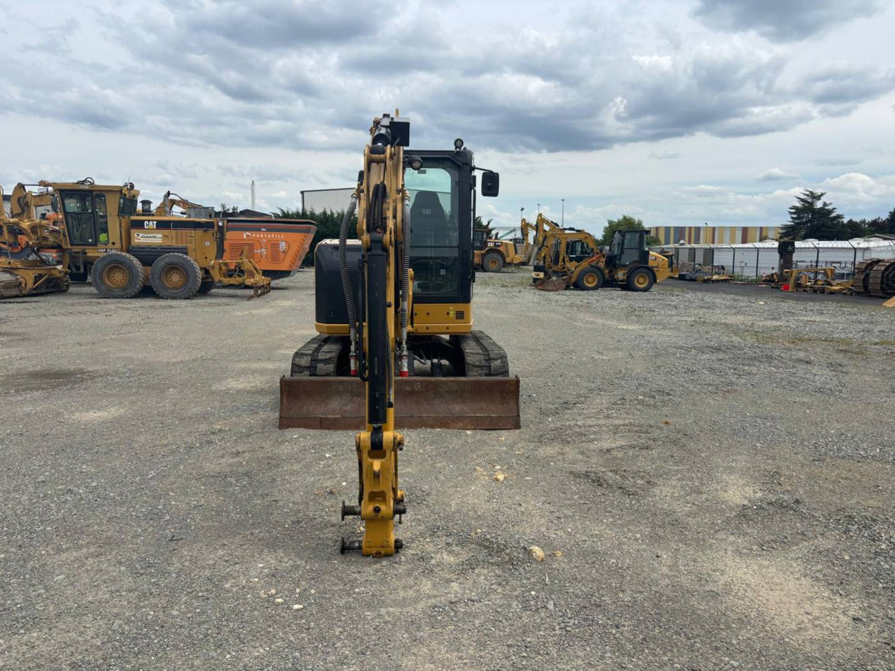 Crawler excavator CAT 305: picture 10