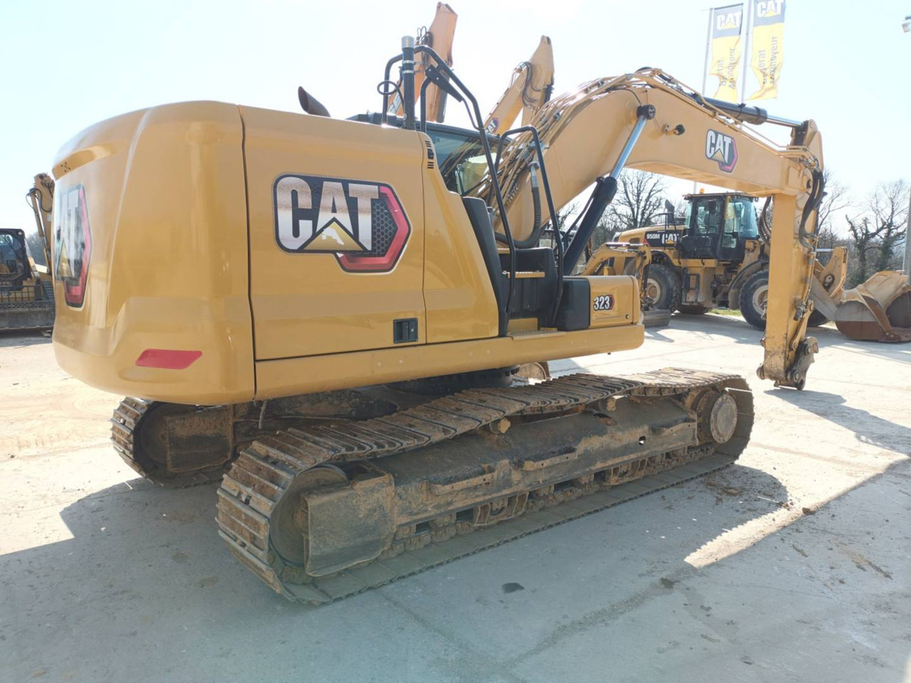 CAT 323 - Crawler excavator: picture 2 CAT 323 - Crawler excavator: picture 2