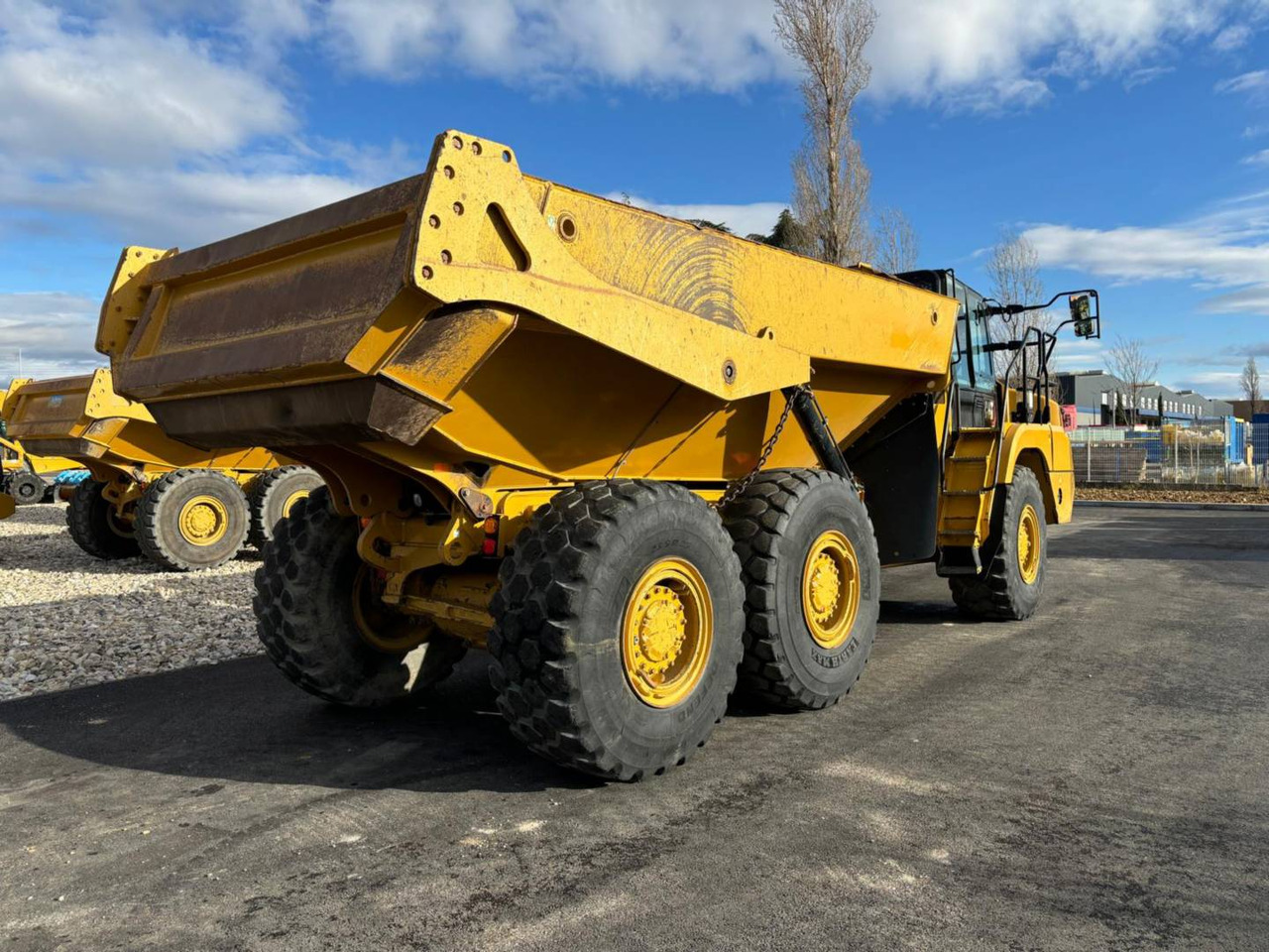CAT 730 - Articulated dump truck: picture 3 CAT 730 - Articulated dump truck: picture 3