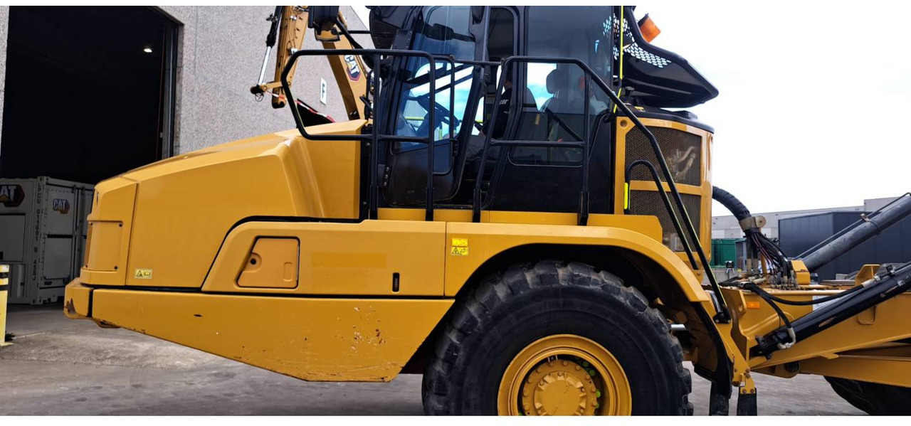 CAT 730 - Articulated dump truck: picture 3 CAT 730 - Articulated dump truck: picture 3
