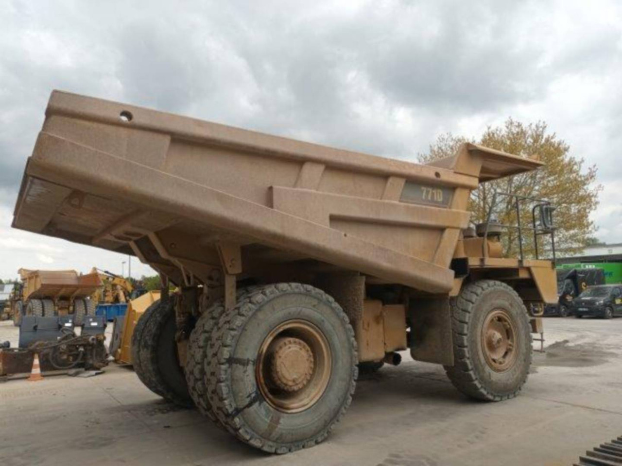 CAT 771D - Rigid dumper/ Rock truck: picture 3 CAT 771D - Rigid dumper/ Rock truck: picture 3