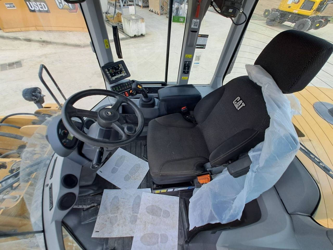 Wheel loader CAT 926M: picture 18