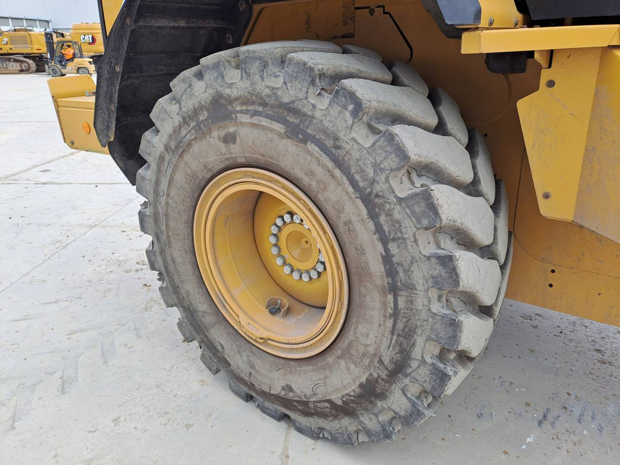 Wheel loader CAT 926M: picture 17