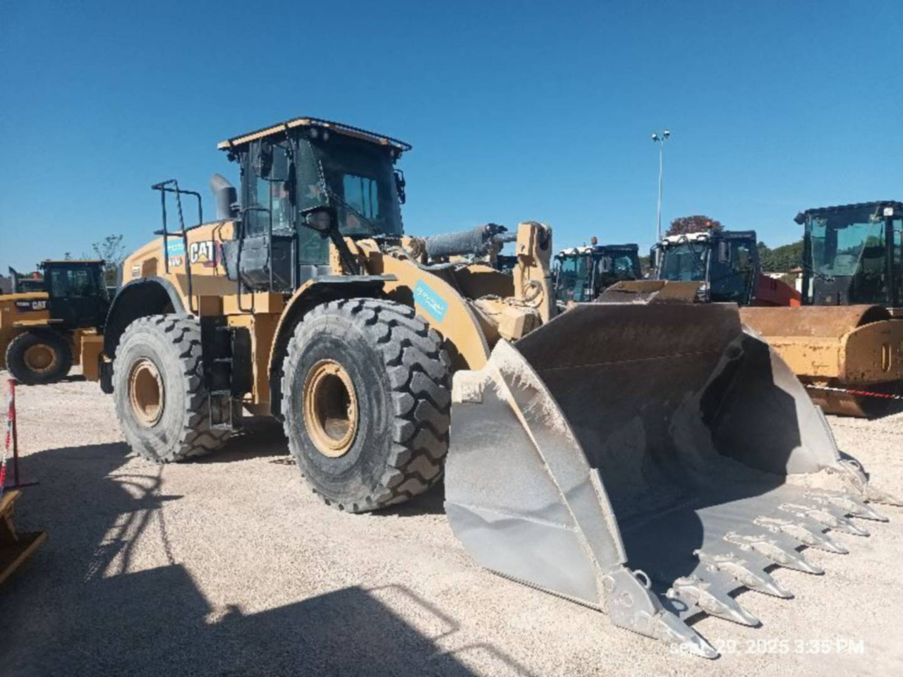 CAT 966M - Wheel loader: picture 1 CAT 966M - Wheel loader: picture 1
