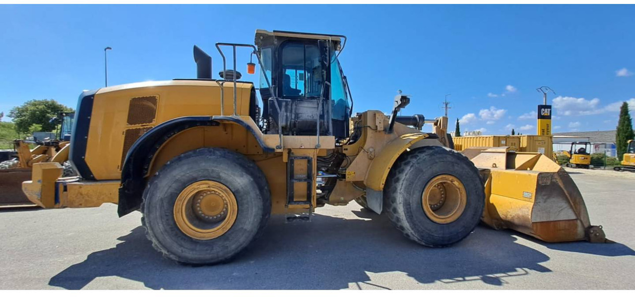 CAT 966M - Wheel loader: picture 2 CAT 966M - Wheel loader: picture 2