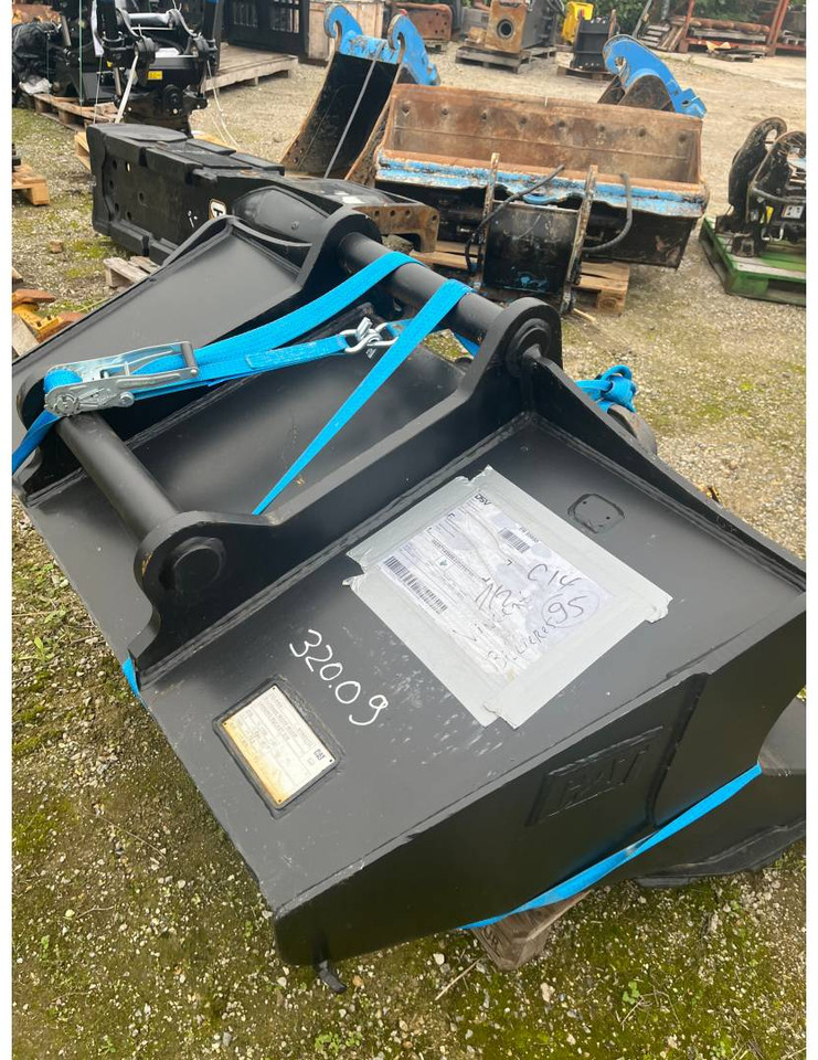 CAT BUCKET/1800MM/S70/GODET - Excavator bucket: picture 2 CAT BUCKET/1800MM/S70/GODET - Excavator bucket: picture 2