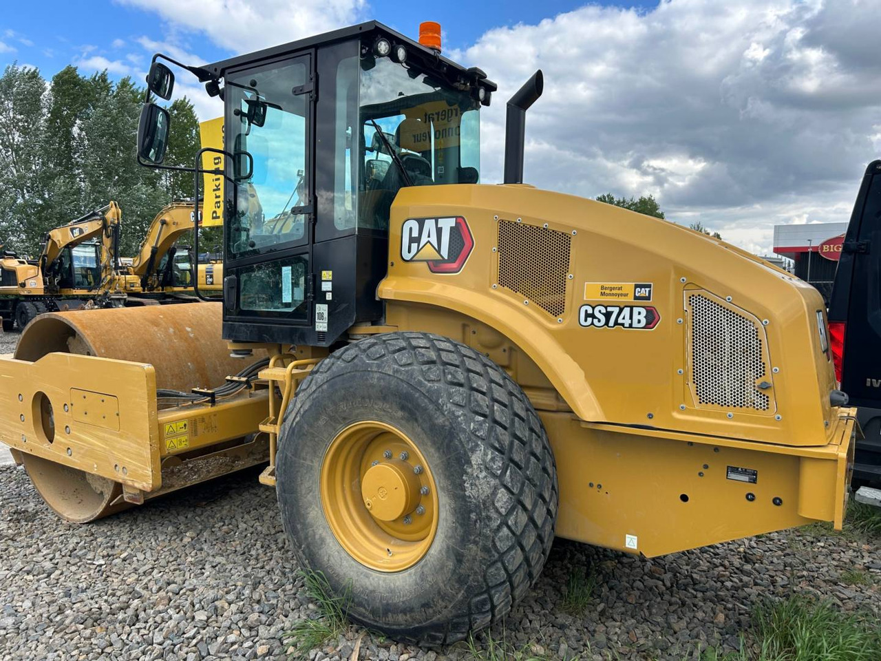 CAT CS74B 4F - Compactor: picture 4 CAT CS74B 4F - Compactor: picture 4