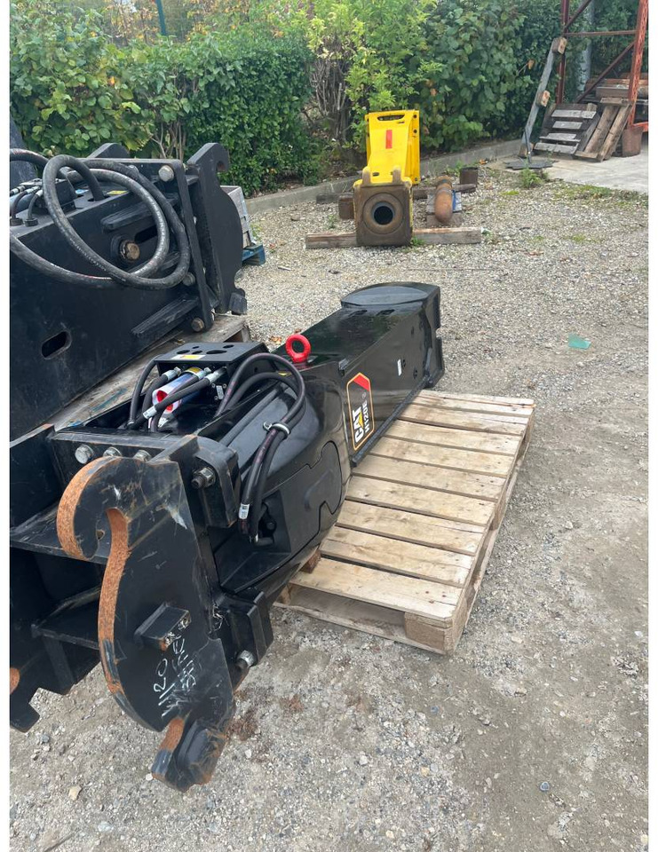 CAT H120S/CW40S/BRH - Hydraulic hammer: picture 2 CAT H120S/CW40S/BRH - Hydraulic hammer: picture 2