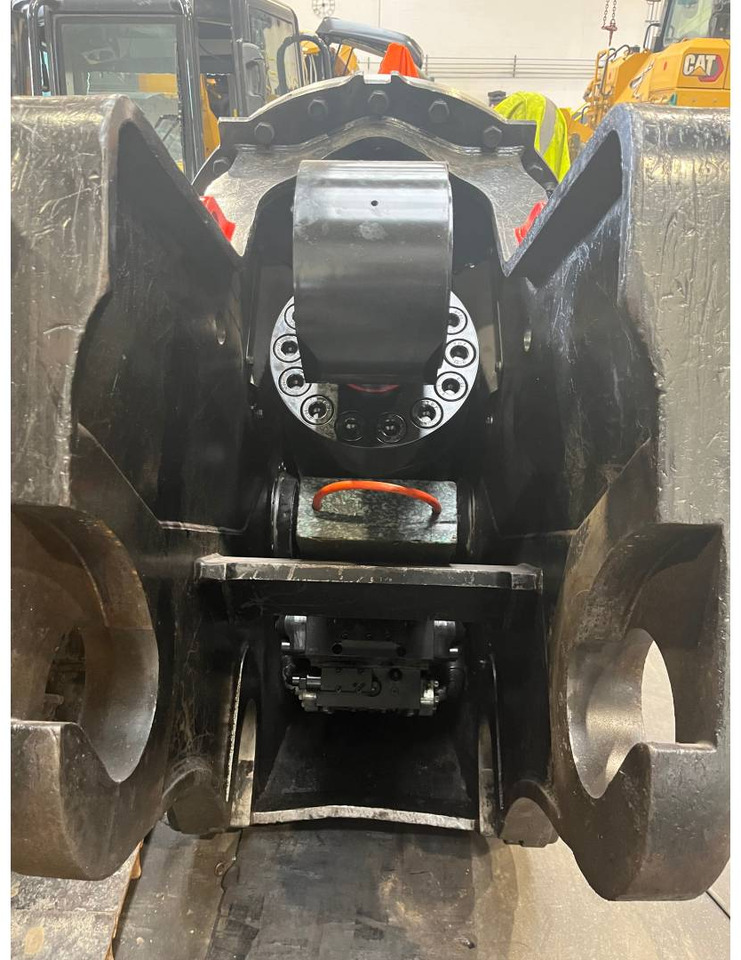 CAT MP345 - Demolition shears for Construction machinery: picture 4 CAT MP345 - Demolition shears for Construction machinery: picture 4