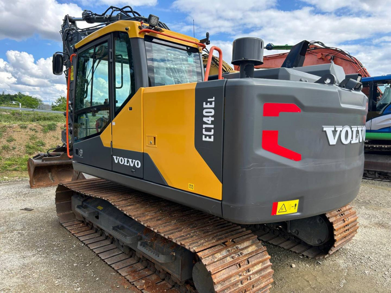VOLVO CONSTRUCTION EQUIPMENT EC140 - Crawler excavator: picture 4 VOLVO CONSTRUCTION EQUIPMENT EC140 - Crawler excavator: picture 4