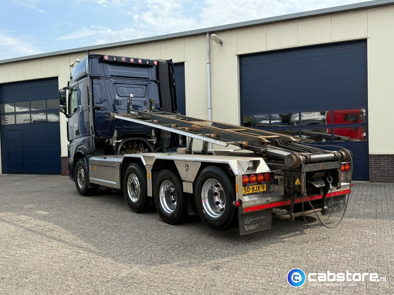 Mercedes-Benz ACTROS 3663 Euro 6 - 8x2 - RETARDER - Bouwjaar 09-2017 - 30 Ton's Container Kabelsysteem - Km 476.892 - Good condition - Cable system truck: picture 5 Mercedes-Benz ACTROS 3663 Euro 6 - 8x2 - RETARDER - Bouwjaar 09-2017 - 30 Ton's Container Kabelsysteem - Km 476.892 - Good condition - Cable system truck: picture 5