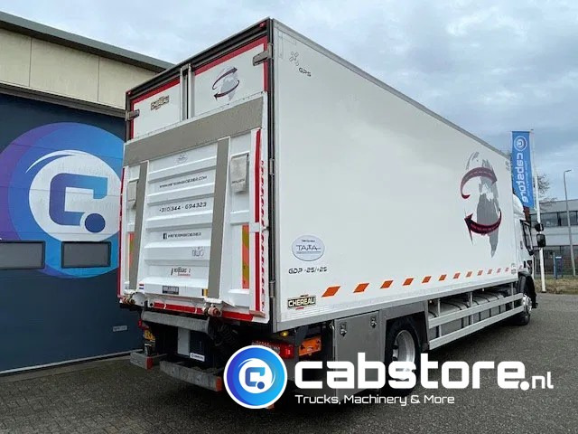 Renault D-19 Wide 4x2 Koelwagen D-19 Wide 4x2 Euro 6 Koelwagen - Kuhlkoffer - Frigo -Thermobox - Year 2015 - CHEREAU BOX - CARRIER Supra 850U - Refrigerated truck: picture 4 Renault D-19 Wide 4x2 Koelwagen D-19 Wide 4x2 Euro 6 Koelwagen - Kuhlkoffer - Frigo -Thermobox - Year 2015 - CHEREAU BOX - CARRIER Supra 850U - Refrigerated truck: picture 4