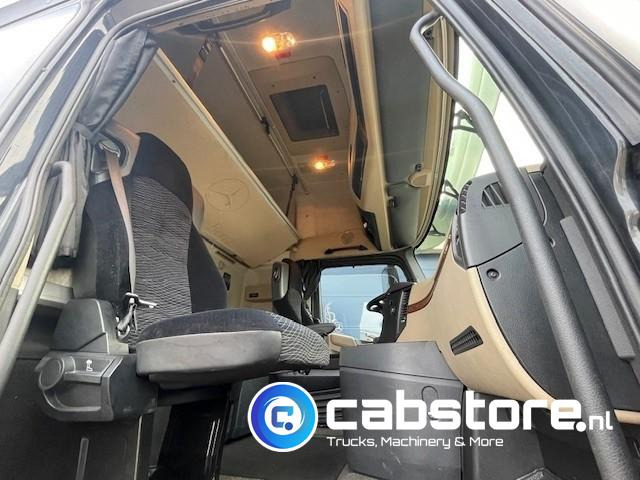 Tractor unit Mercedes-Benz ACTROS 1945 4x2 Euro 5 - Hydraulic unit - Bouwjaar 2013 - km 980.317 - Megaspace: picture 11 Tractor unit Mercedes-Benz ACTROS 1945 4x2 Euro 5 - Hydraulic unit - Bouwjaar 2013 - km 980.317 - Megaspace: picture 11