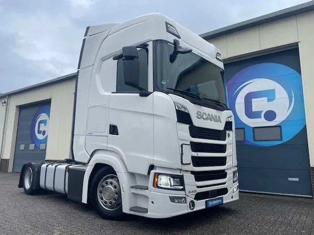 Scania S410 A4X2EB Euro 6 - MEGA - Lowdeck - Year 2018 - LED - Retarder - Smart tacho 2 - S-cabine - Tractor unit: picture 1 Scania S410 A4X2EB Euro 6 - MEGA - Lowdeck - Year 2018 - LED - Retarder - Smart tacho 2 - S-cabine - Tractor unit: picture 1